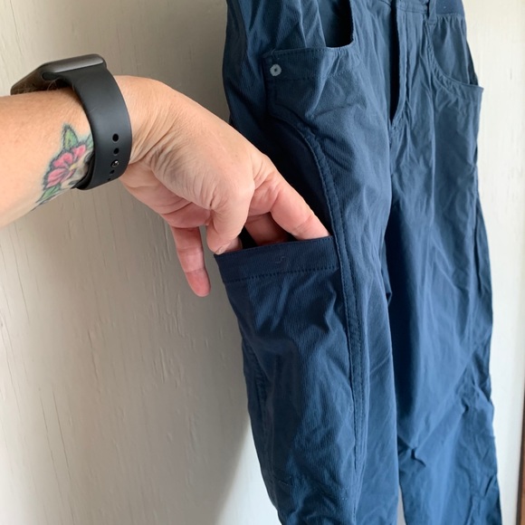 Title nine Clamber capris size 12 - Picture 4 of 9